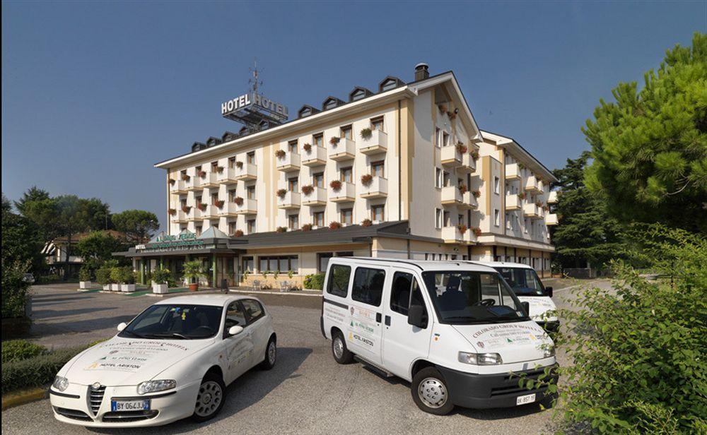 Hotel Al Pino Verde Camposampiero Buitenkant foto